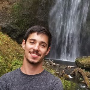 Meet your Posher, Alec